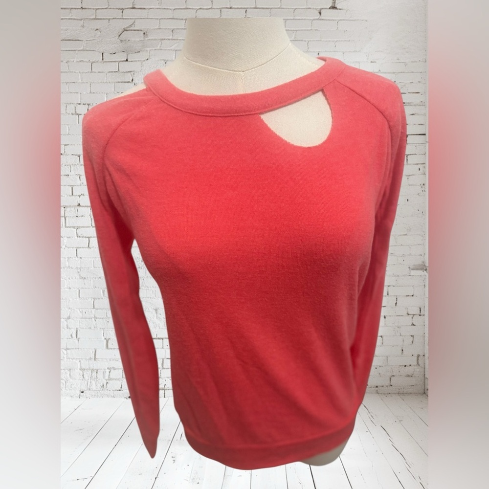 Chaser Knit Top XS NWT | Cut‑Out Detail Soft Stretch Boutique Casual Style